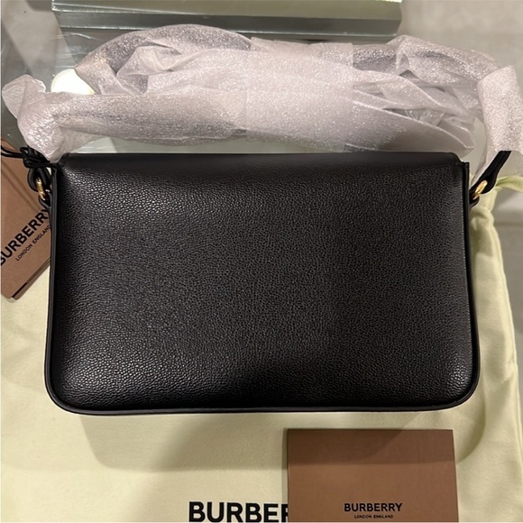 🔥🔥🔥100% Authentic Burberry Crossbody bag - Picture 4 of 12